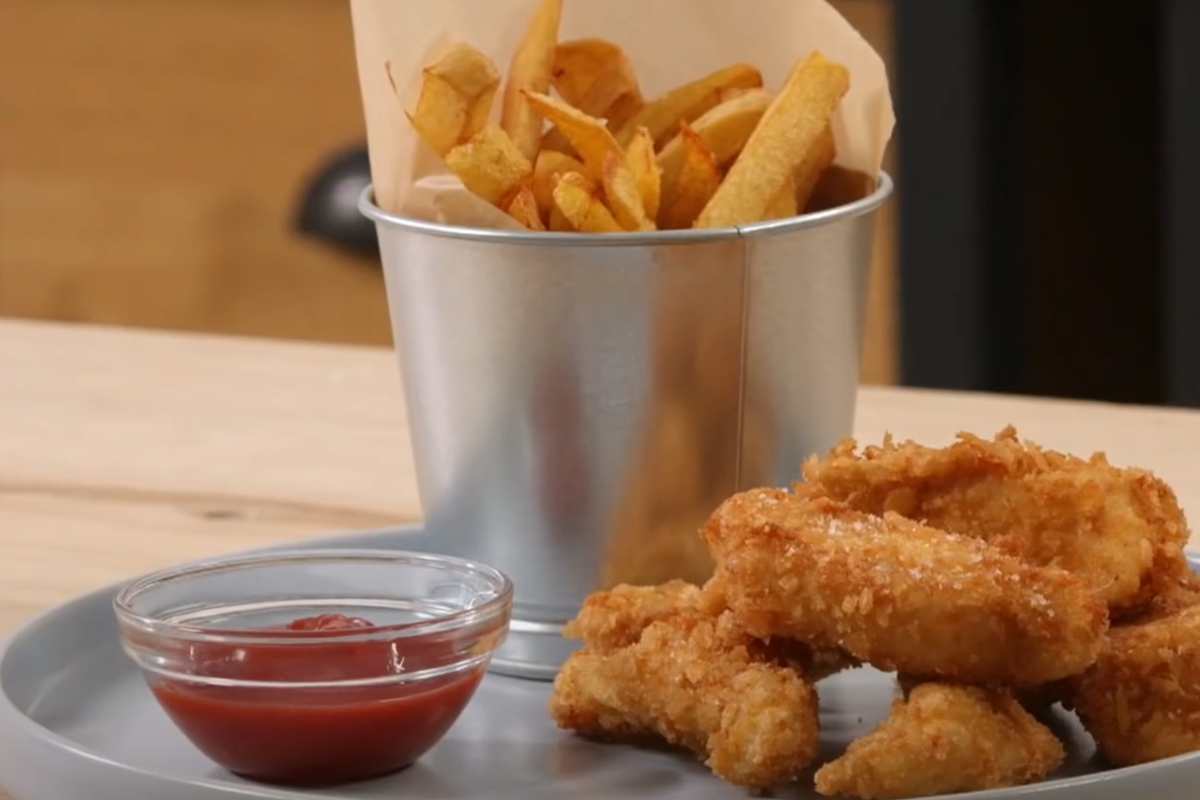 pollo fritto e patatine