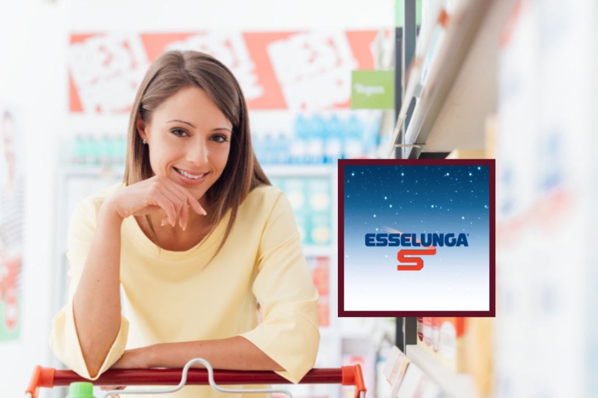 donna sorridente al supermercato e logo di esselunga