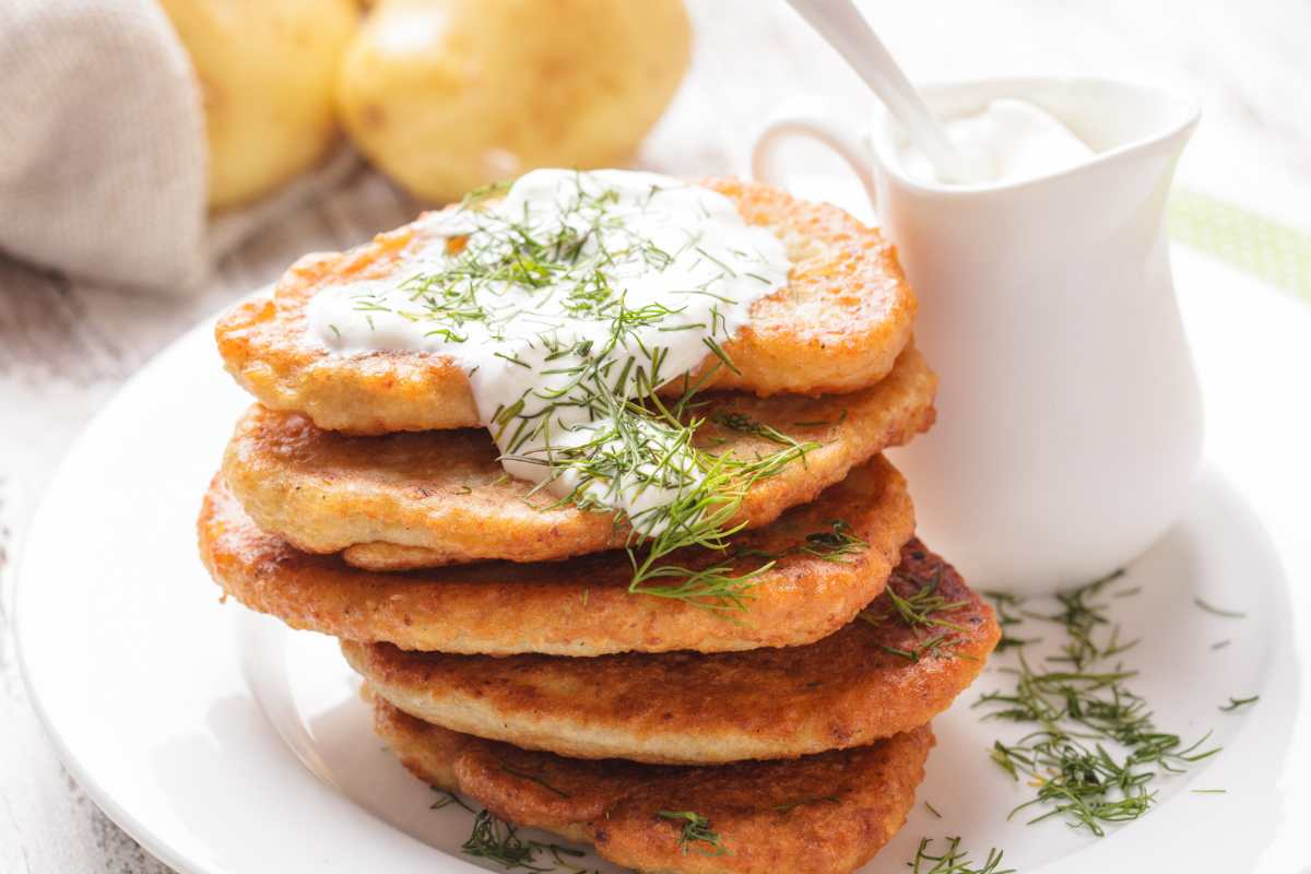 focaccine di patate con salsa