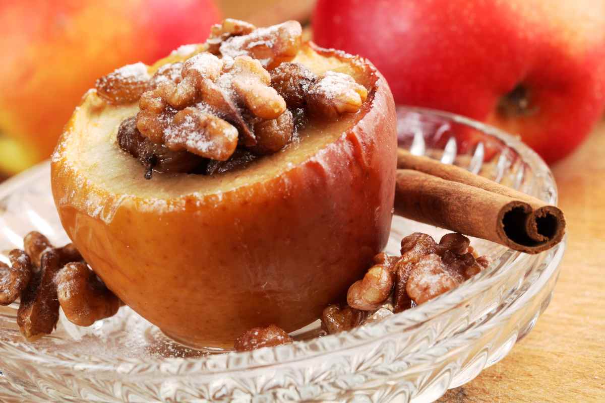 mela cotta con noci e cannella