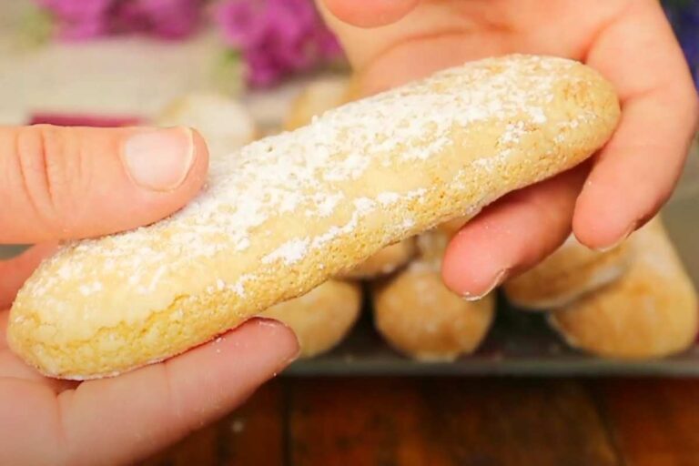Più facili dei tradizionali: con questi savoiardi faidaté fai un tiramisù degno di Damiano Carrara