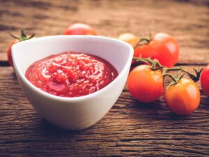 ciotolina con ketchup